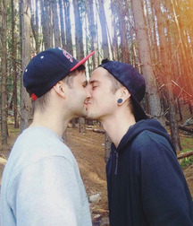 Beautiful Kissing Shots 5a427eea61aef.jpg