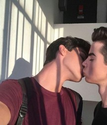 Beautiful Kissing Shots 5a427eed5f1a8.jpg