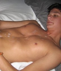 Jacking Off & Cumming 5a4571d2caf5d.jpg