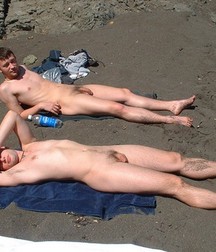 Nudists Outdoors 5a47a46b3b6df.jpg