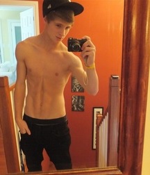 Selfies Not Naked 5a5191d4b932a.jpg