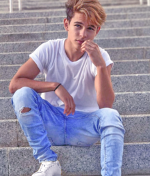 Sexy Cute 5a52424157823.png