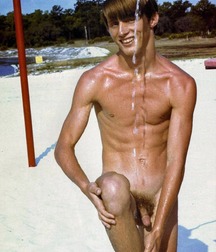 Naked Outdoors 5a52e10c678eb.jpg