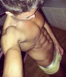 Shirtless Selfies 5a5a1be7438b7.jpg