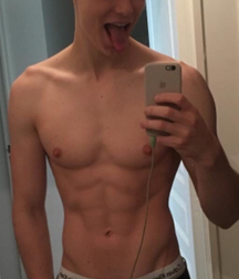 Shirtless Selfies 5a5a1bec73ebd.png