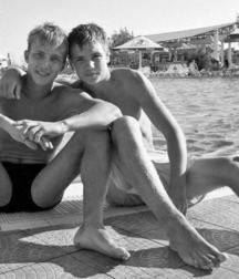 Bromance, so Cute 5a65170e18902.jpg