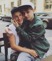 Bromance, so Cute 5a6517348d5ea.png