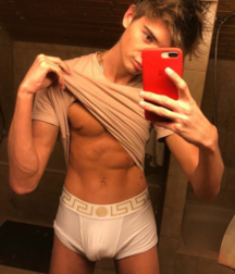 Skin Selfies - non nude 5a6522e77c39e.png