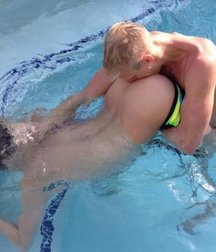 Diving In with Tongue 5a653d7b891c7.jpg