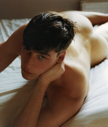 Naked 5a6696d4ed156.jpg