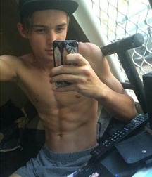 Non-Nude Selfies 5a6697fc04fc6.jpg