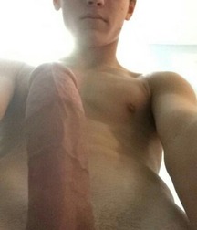 Selfie Boys 5a6eaf1c52b91.jpg