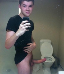 Selfie Boys 5a6eaf25a7831.jpg