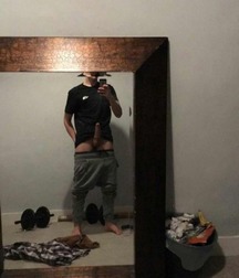 Selfie Boys 5a6eaf3305c3e.jpg
