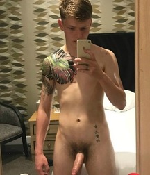 Boys in Selfies 5a808cd8a9d77.jpg