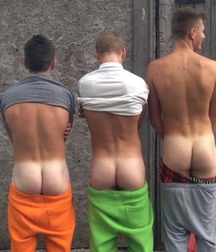 325 Cute Naked Boys 5a80eab15e5ba.jpg