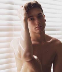 Shitless Boys & Nipples 5a88e1384d3bf.jpg