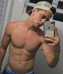 Boys Selfies non-nude 5a88e163071f5.jpg
