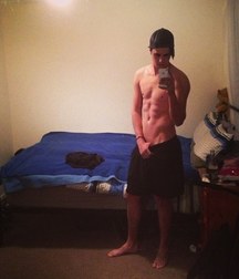 Boys Selfies non-nude 5a88e177e88a9.jpg