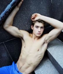 Sexy Guys 5a9c3e4453585.jpg