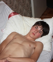 Cute Boy in 2 Series 5a9c72971bddf.jpg