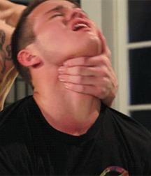 Hot Action Gifs 5aa1e3e3f277f.png