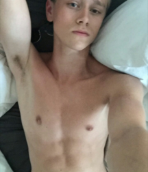 Boy Selfies 5aa5d449318bf.png
