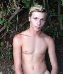 Smooth Blond Boys 5aa5d5a19af6d.png