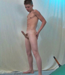 Teen Boys 5aaf1ac42d22d.png