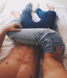 Two's 5ab30fbe1ca0a.png