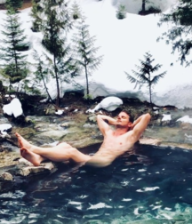 Naked in the Outdoors 5abe424c8490d.png