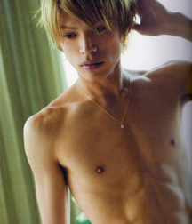 Sexy Boys Showing Skin 5abe42abb9646.png
