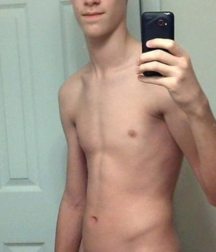 Naked Boys Posing 5ac2b2ca709b7.png