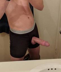 Boys & Mirrors 5ac987ed2e41a.jpg