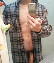 Boys & Selfies 5ad17bbcaa609.jpg
