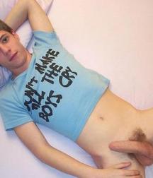 Naked Boys 5ada557b13647.jpg