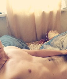 Sexy Guys 5adb3543c6f99.jpg
