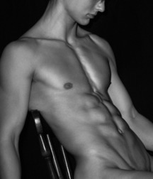 B&W Sexy Beauty 5af2326a8581a.jpg