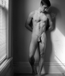 B&W Sexy Beauty 5af2326de46cf.jpg