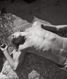 B&W Sexy Beauty 5af23286793e5.jpg