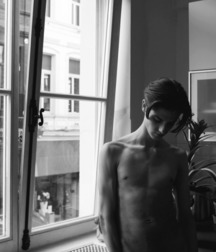 B&W Sexy Beauty 5af2329623113.jpg