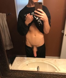 Selfie Boys 5af2583225bd2.jpg