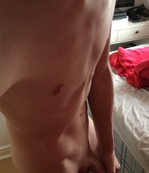 Selfie Boys 5af2584028116.jpg