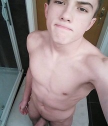 Boys and Selfies 5b0bf5b14db47.jpg