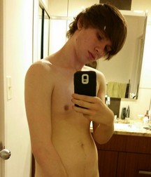 Boys and Selfies 5b0c8110add00.jpg
