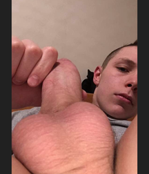Guys Can't Resist Mirrors 5b13234a90cb5.png