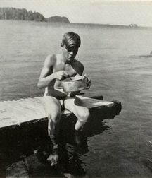 Nude Swimming & Vintage 5b1c7565f2a53.jpg