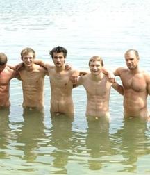 Nude Swimming & Vintage 5b1c7576dde3e.jpg