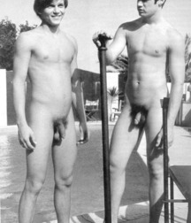 Nude Swimming & Vintage 5b1c757b45211.jpg