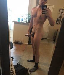 Boy Selfies 5b29b14da76bb.jpg